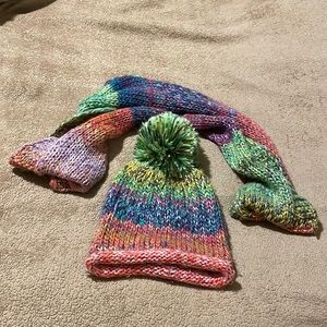 Bloomingdales Aqua girls crochet hat and scarf set.
